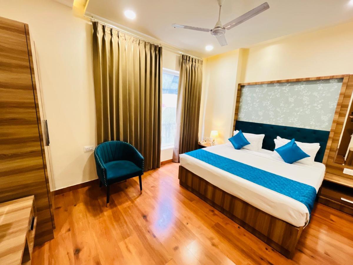 Hotel The Orchid Tree Amritsar - Walking From Golden Temple ภายนอก รูปภาพ